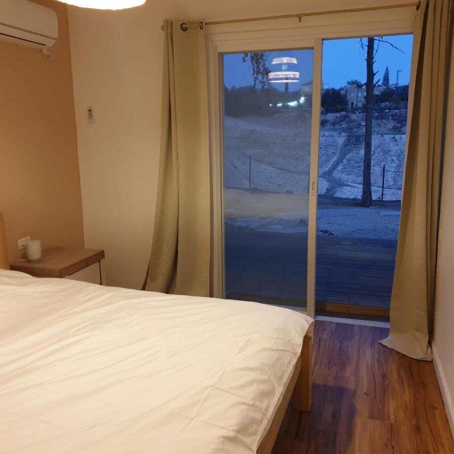 Moonlight Suite Arad צימר אור הירח, ערד エクステリア 写真