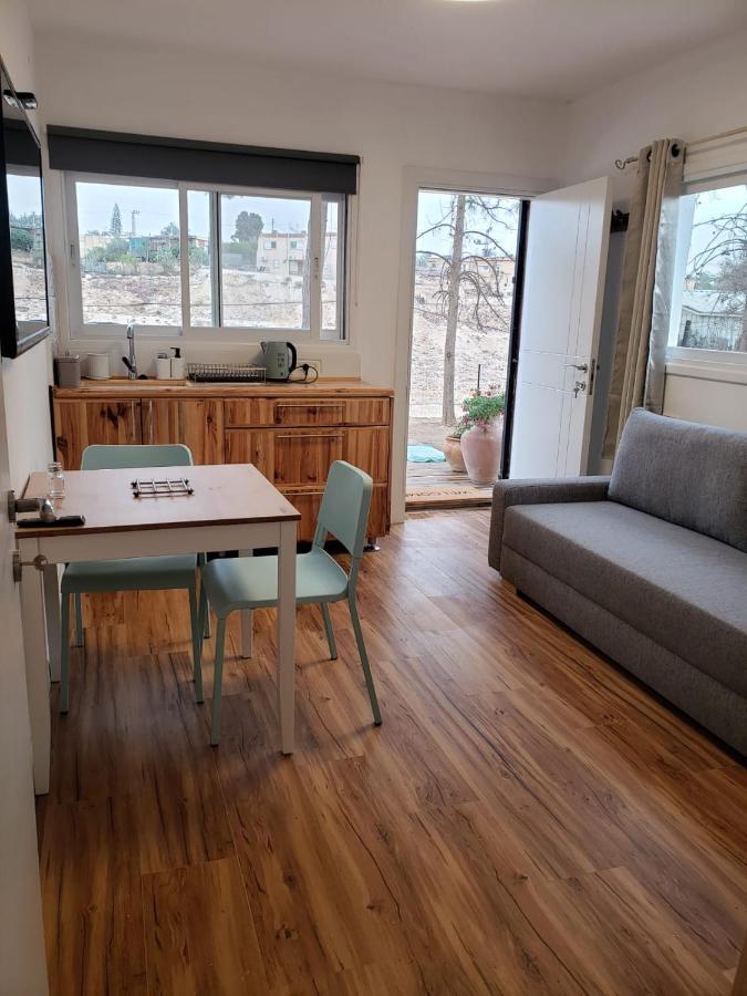 Moonlight Suite Arad צימר אור הירח, ערד エクステリア 写真